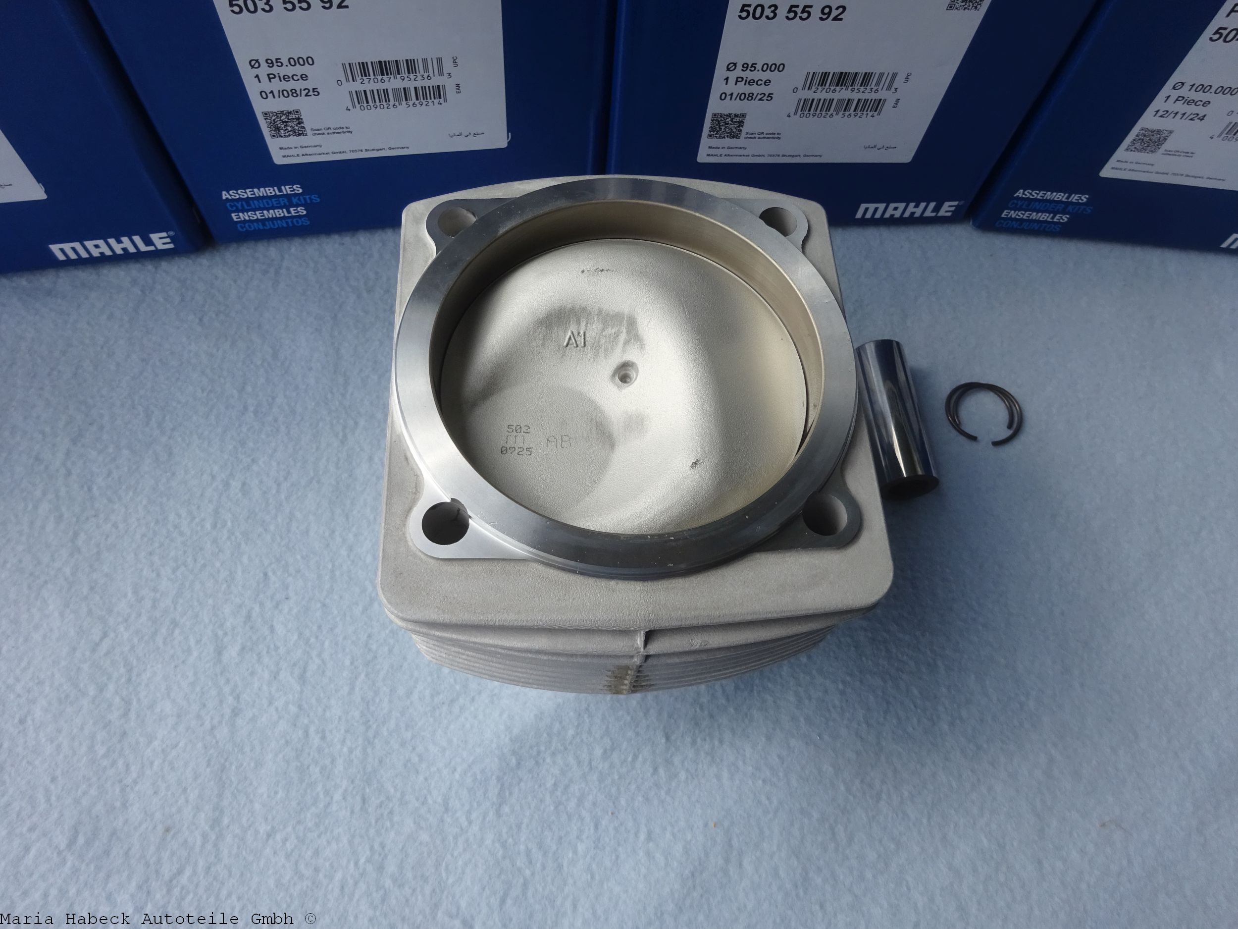 Mahle piston and cylinder set 6 Porsche 911 3.2 231 HP 5035592 93010398903 Mahle piston and cylinder set 6 Porsche 911 3.2 231 HP 5035592 93010398903