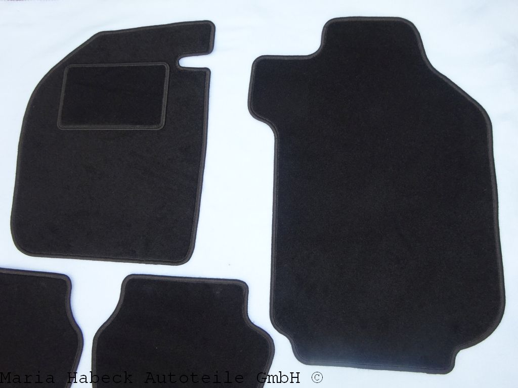 Fußmattensatz schw. Coupe 74-89   EQ880801 Fußmattensatz schw. Coupe 74-89   EQ880801