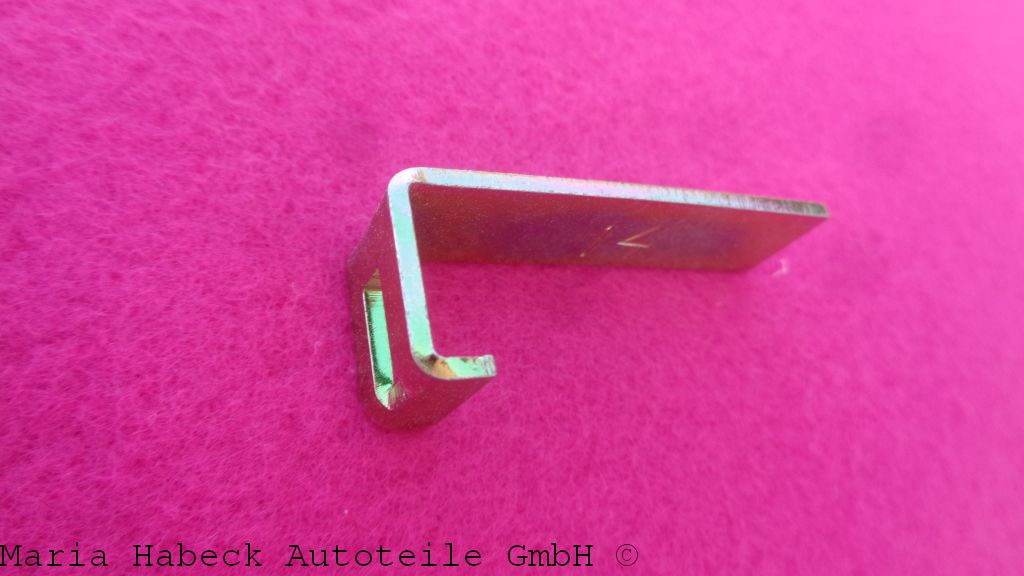 Noel instrument mounting bracket / clasp for tank / oil gauge