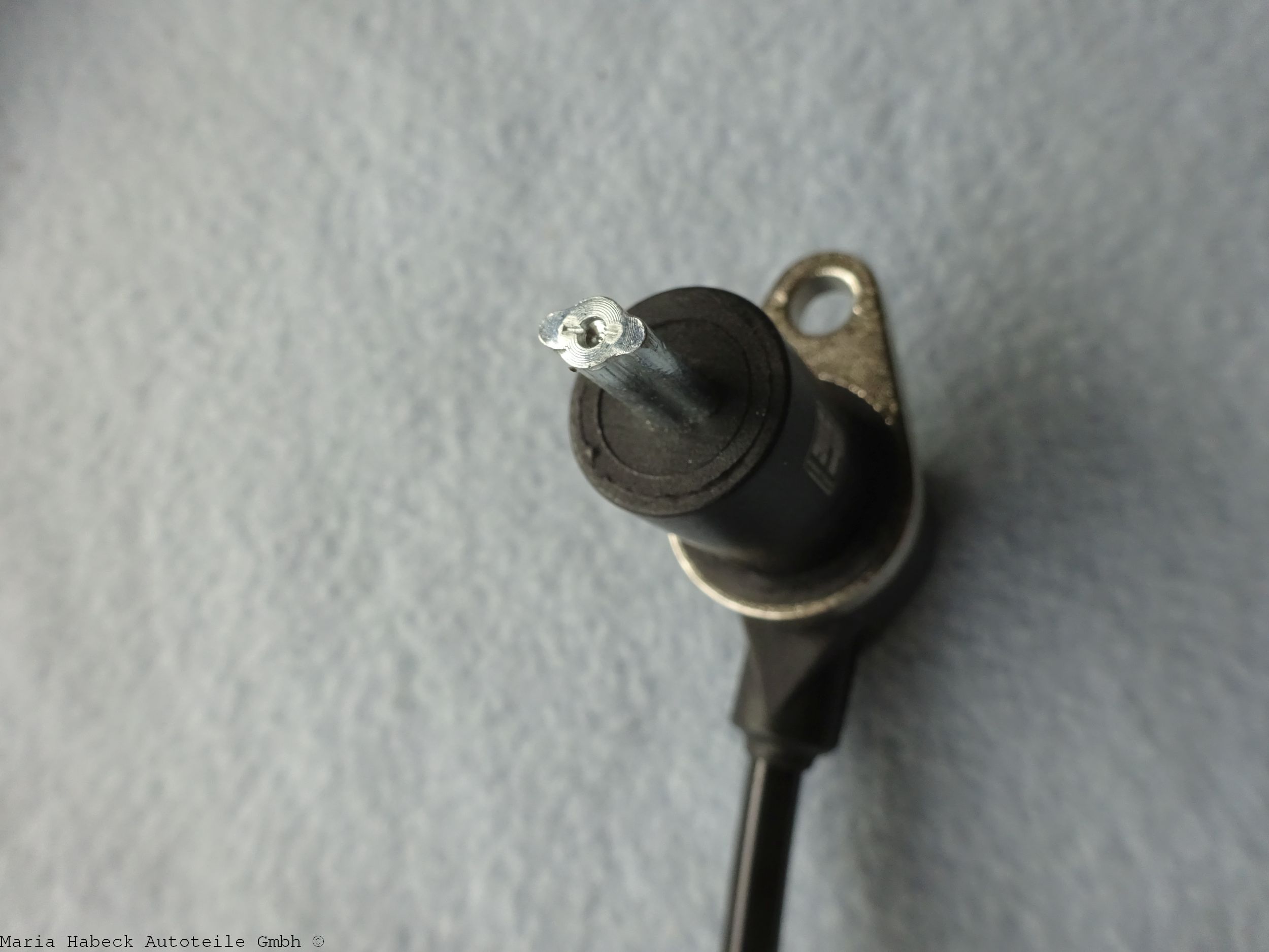 HT ABS sensor front axle Porsche 928 944 968 92860640402 HT ABS sensor front axle Porsche 928 944 968 92860640402