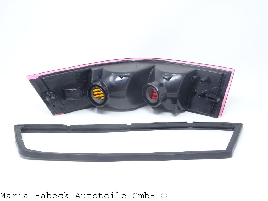 TMP Heckleuchte mit Dichtung Porsche 964 links 96463190702 TMP Heckleuchte mit Dichtung Porsche 964 links 96463190702