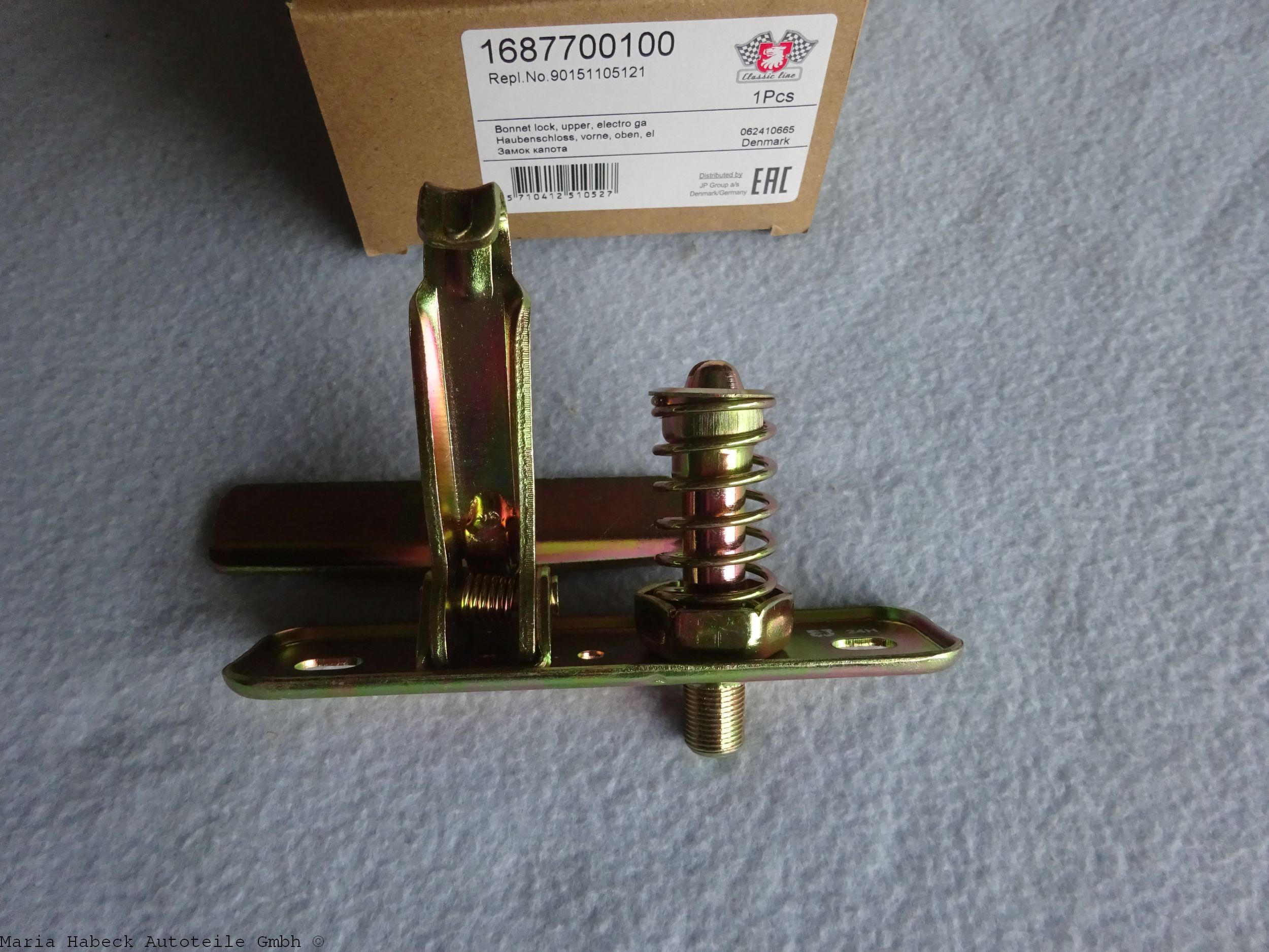 HT Hood lock upper part front white  for Porsche 911 year 65-73  90151105121 HT Hood lock upper part front white  for Porsche 911 year 65-73  90151105121