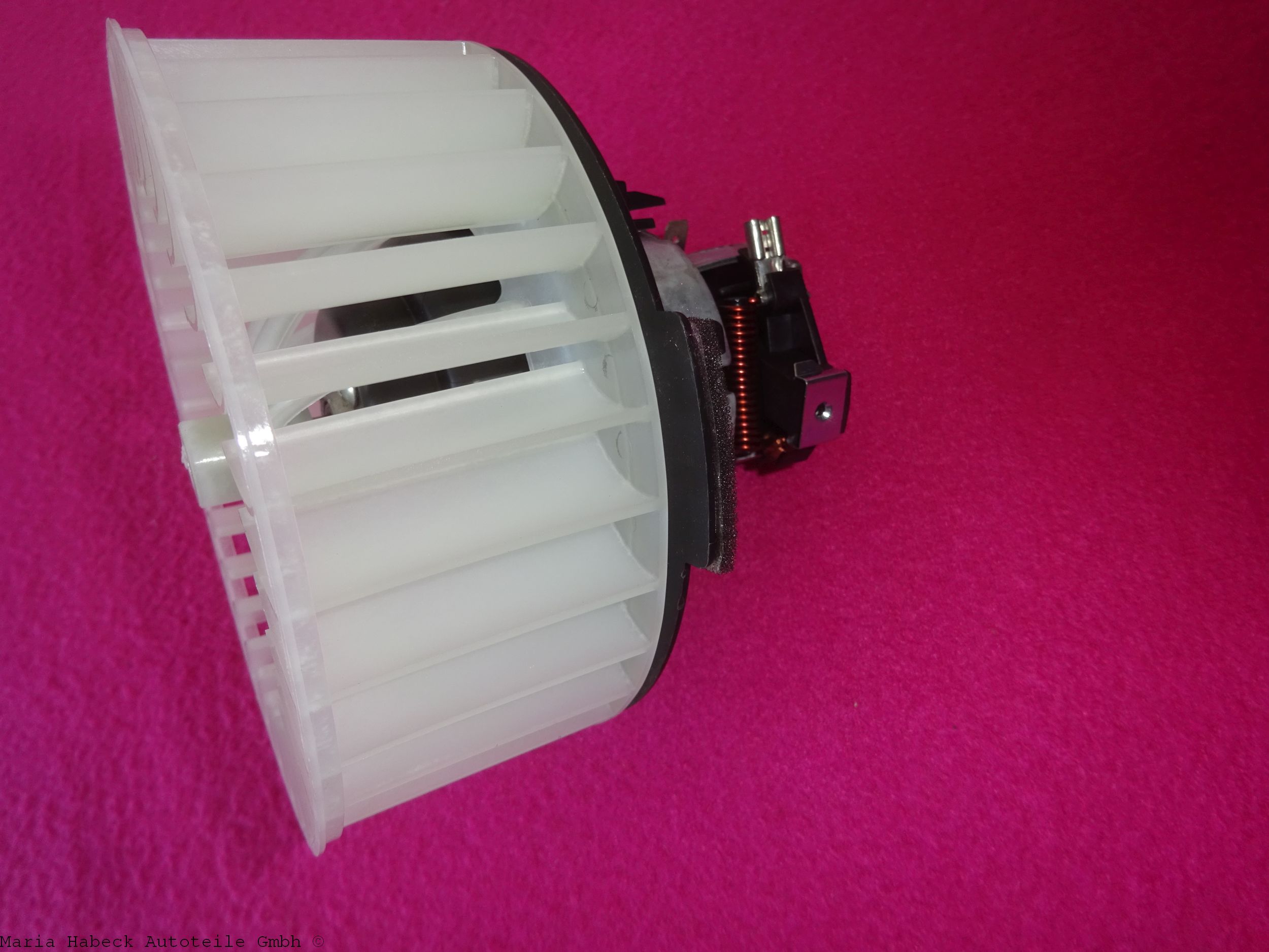 HT fan motor fresh air left with fan wheel Porsche 964 / 993 96457201501