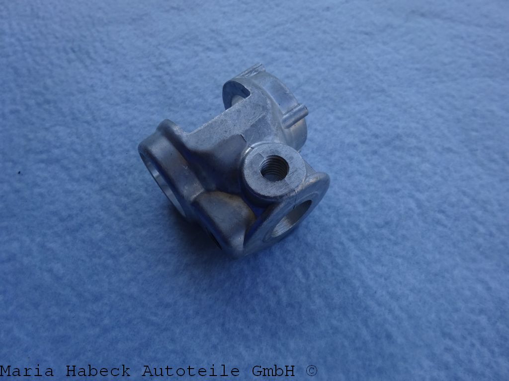 HT Lagerkörper Kreuzgelenk mit 2 Gewindebohrungen M8   91142422100 HT Lagerkörper Kreuzgelenk mit 2 Gewindebohrungen M8   91142422100