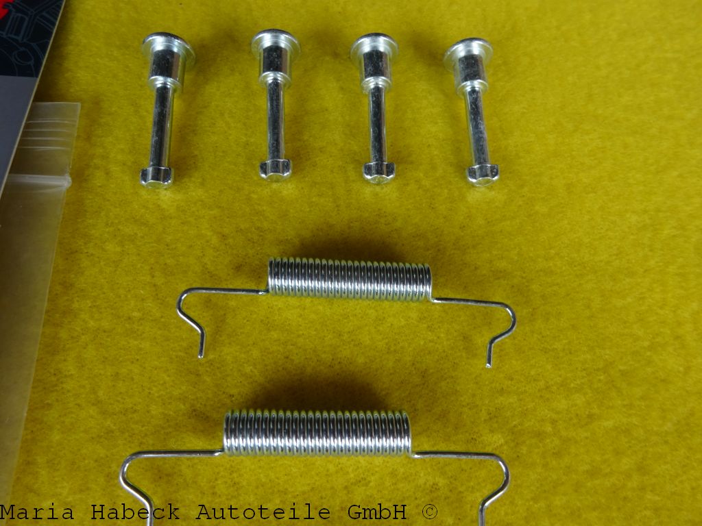 JP Zubehörsatz, Feststellbremsbacken für MG und Rover  105-0877   42018S2L003