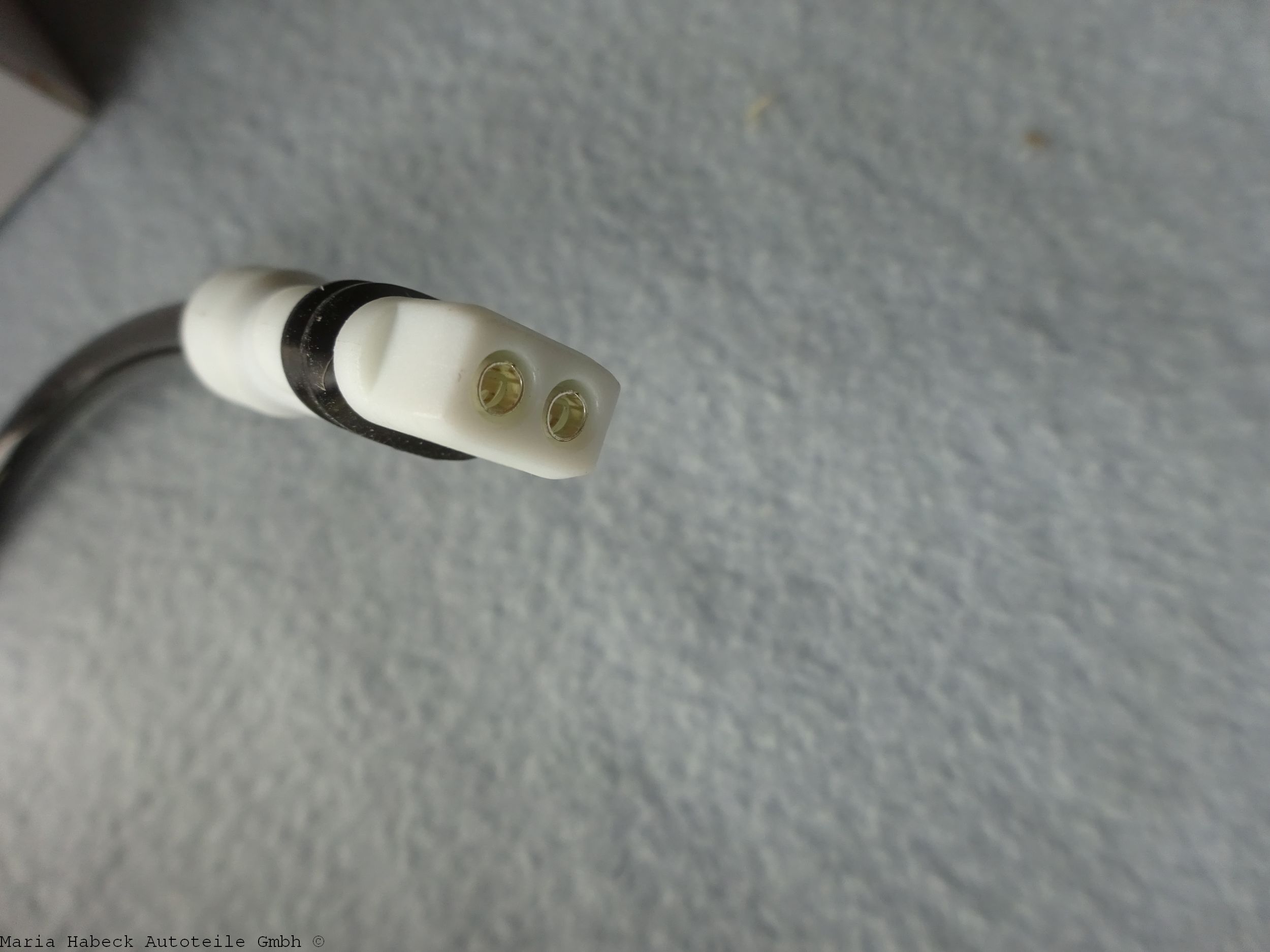 HT ABS sensor front axle Porsche 928 944 968 92860640402 HT ABS sensor front axle Porsche 928 944 968 92860640402