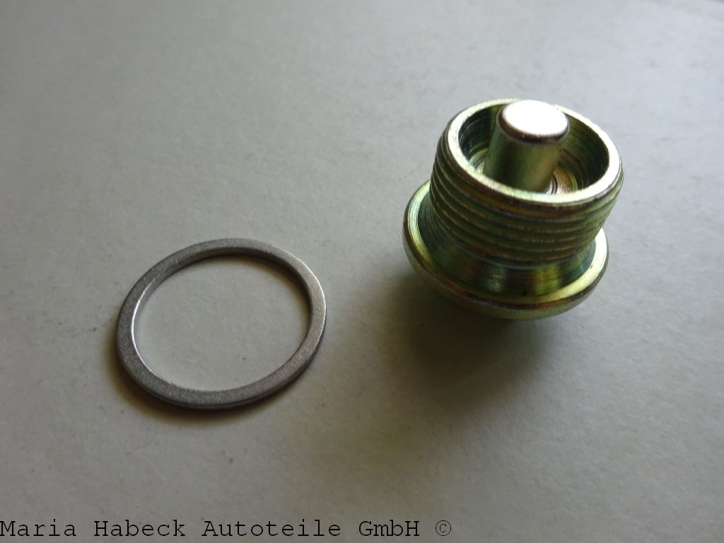 HT Oil tank drain plug  with a sealing ring  911 107 176 03 HT Oil tank drain plug  with a sealing ring  911 107 176 03