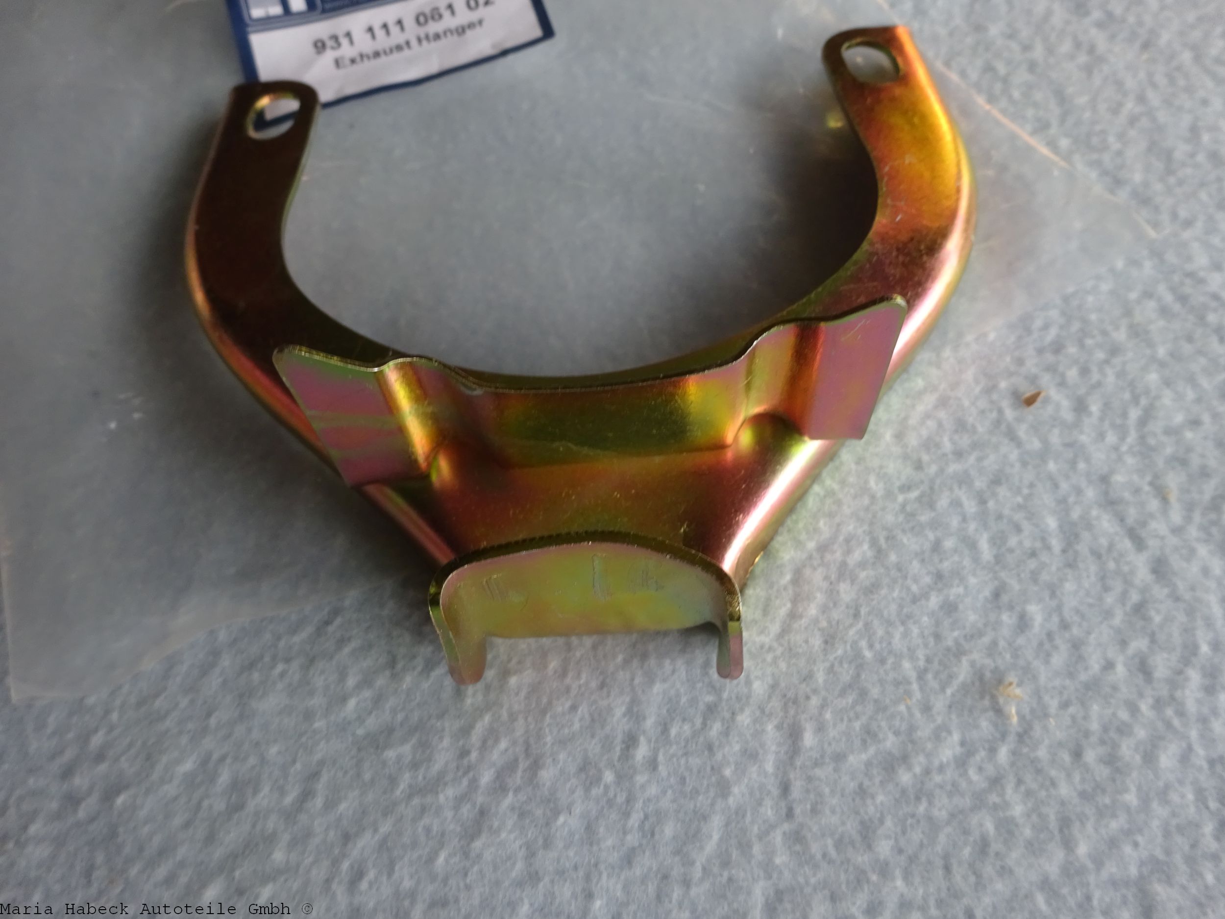 HT Halteplatte Vorschalldämpfer für Porsche 924 / 944 / 944 S2 / 968 93111106102