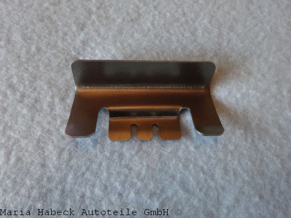 Befestigungswinkel für Scheibenwaschbehälter Porsche 911 68-73   90150147820GRV