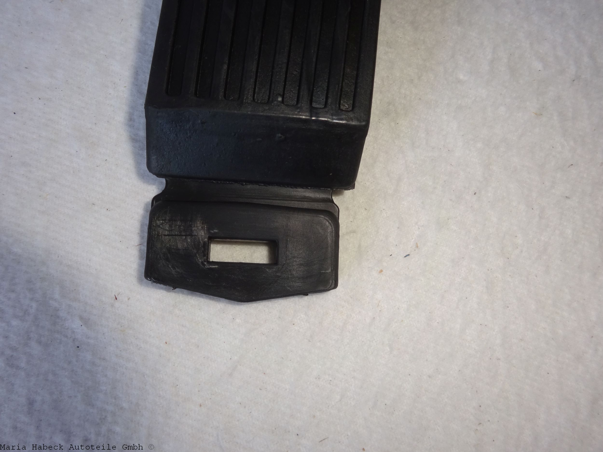 HT Gaspedal für Mercedes W124 / W126  A1263000504 / 1263000504 / 126 300 0504 HT Gaspedal für Mercedes W124 / W126  A1263000504 / 1263000504 / 126 300 0504