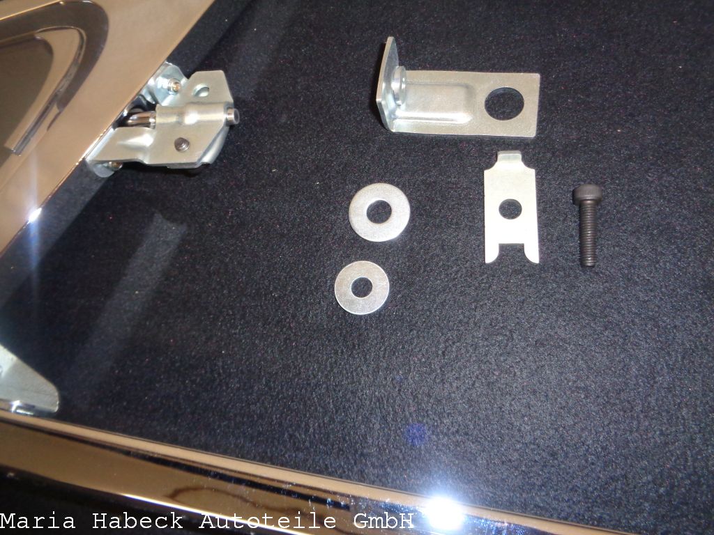 JP Door window frame Targa chrome with opening window right cpl. 1685250280 JP Door window frame Targa chrome with opening window right cpl. 1685250280