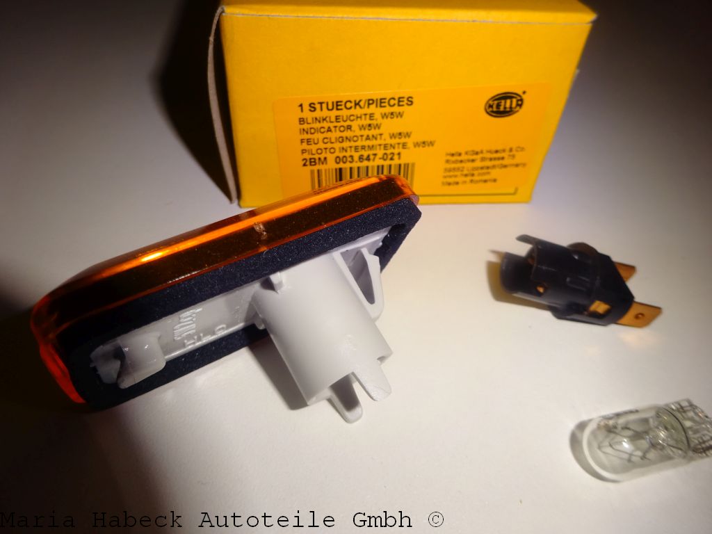 Hella side blinker light orange compl.  Porsche 911 / 924 / 944 / 964  4A0949101