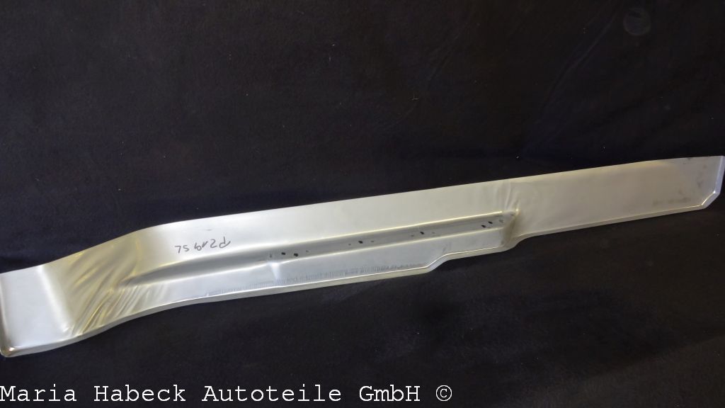 P 219 SL.JPG