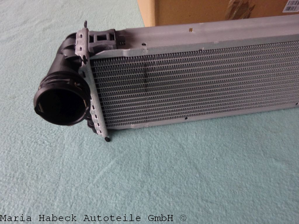 Mahle water cooler 987 / 997 / Cayman middle CR778000P