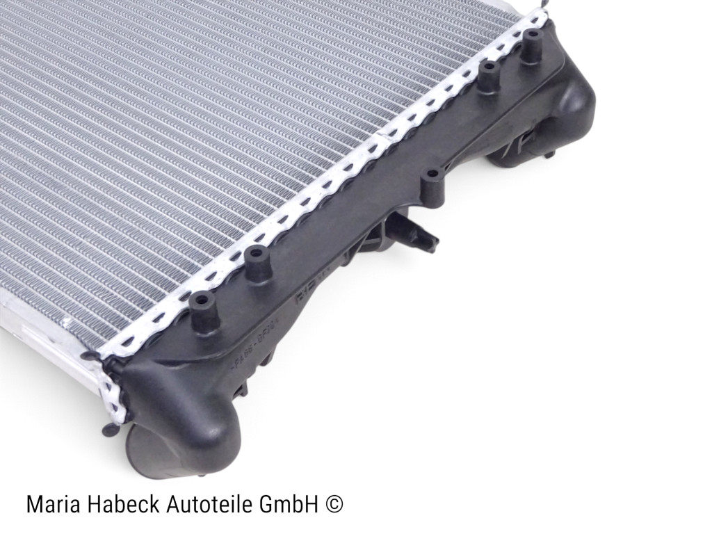 Behr Wasserkühler rechts  Porsche 996 C2 / C4 / GT3  8MK376713-791  99610613250