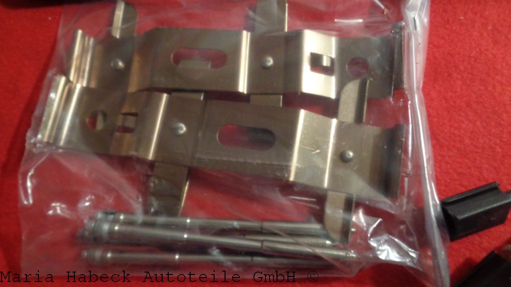 Brembo Bremsbelagsatz CCM VA komplett 70001840 passend für Ferrari 599 GTO