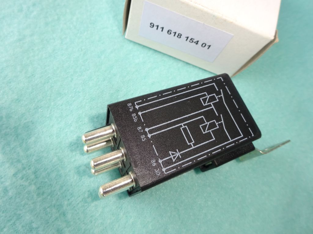 HT DME relay (switchgear) fuel pump  for Porsche 911 year 84-89  91161815401