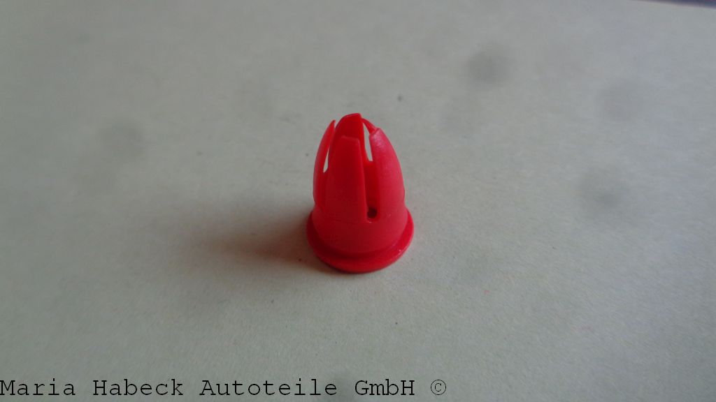 Rocker Panel Moulding Clip    99970216040