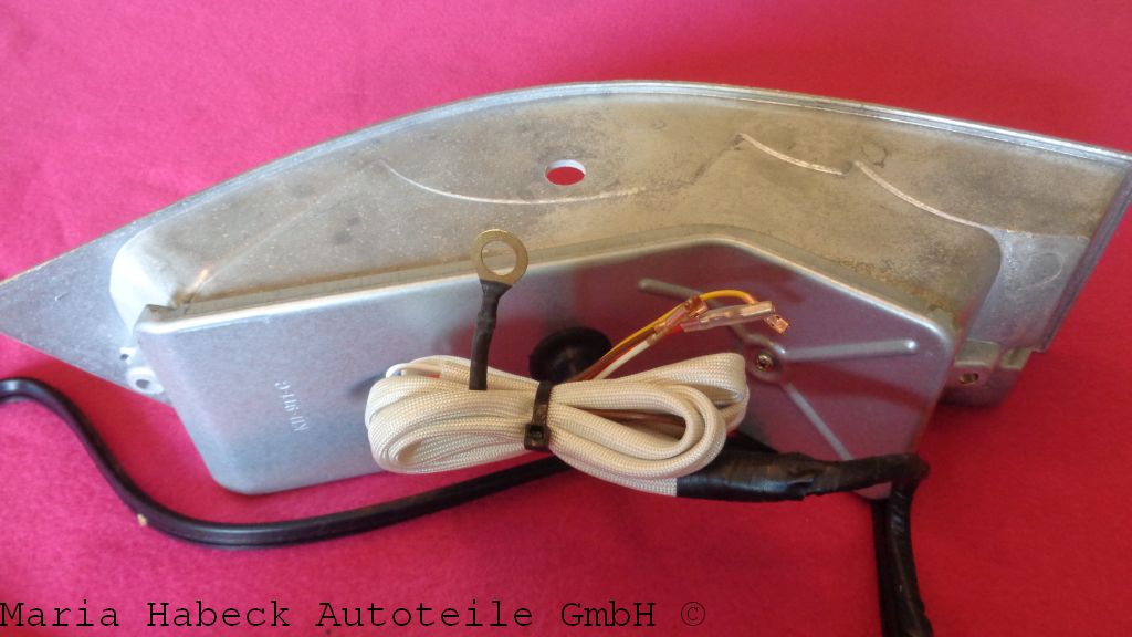 JP Heckleuchtengehäuse Metall mit Kabelbaum 911 rechts   91163194000