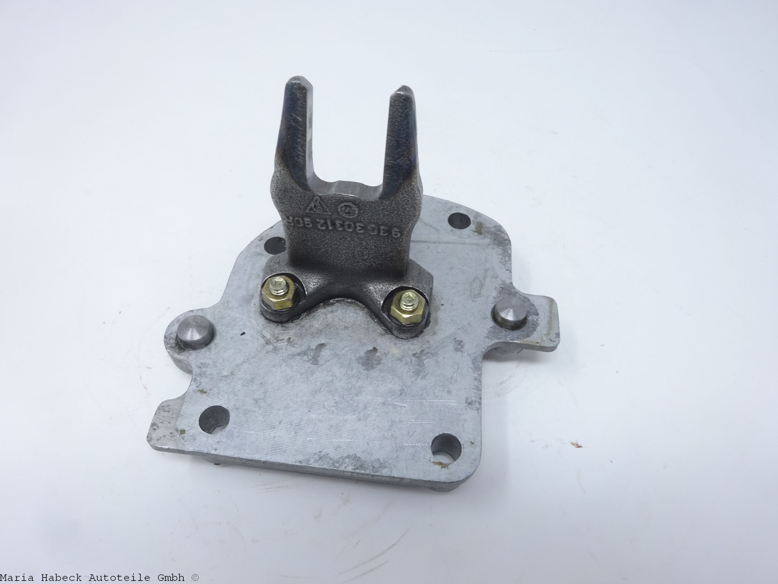 OE Shift cover with fork for Porsche 930 Turbo gearbox 93030312902 Used OE Shift cover with fork for Porsche 930 Turbo gearbox 93030312902 Used