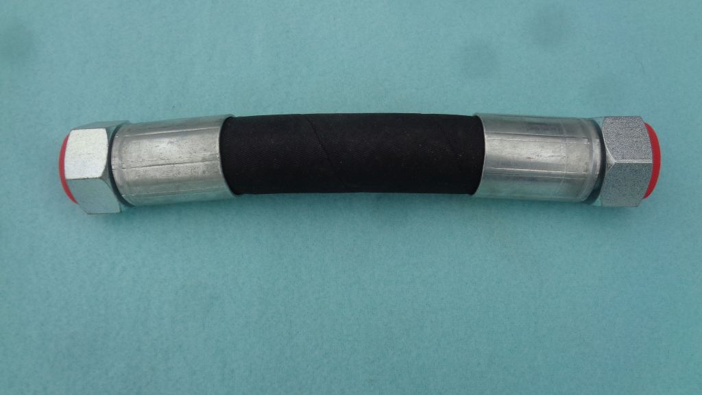 Stilcars Oil pipe long for oil cooler front 74-89