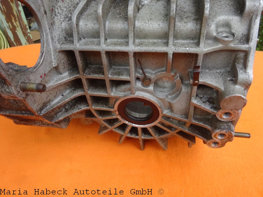 OE Getriebegehäuse für Porsche 930 Turbo Getriebe Bj. 77-83 93030190102 gebr. OE Getriebegehäuse für Porsche 930 Turbo Getriebe Bj. 77-83 93030190102 gebr.
