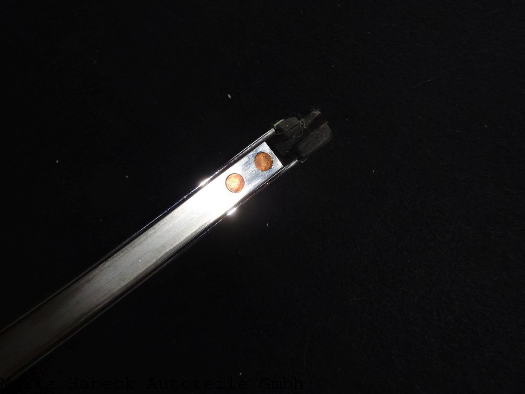 OE  Window frame chrome right  for Porsche 911 Targa year 74-76  90154202241 OE  Window frame chrome right  for Porsche 911 Targa year 74-76  90154202241