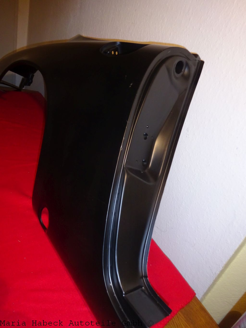 OE Seitenteil hinten rechts Porsche 911 Targa Bj 72 91150306241GRV OE Seitenteil hinten rechts Porsche 911 Targa Bj 72 91150306241GRV