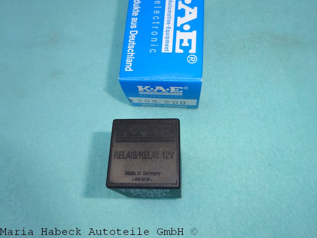 Fuel pump relay  928  KAE 3.308.200  928 615 113 01