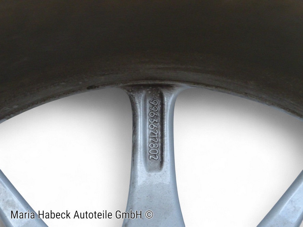 OE Felgen Satz VA / HA mit Winterreifen Porsche Carrera 2  7 + 9x17" gebraucht