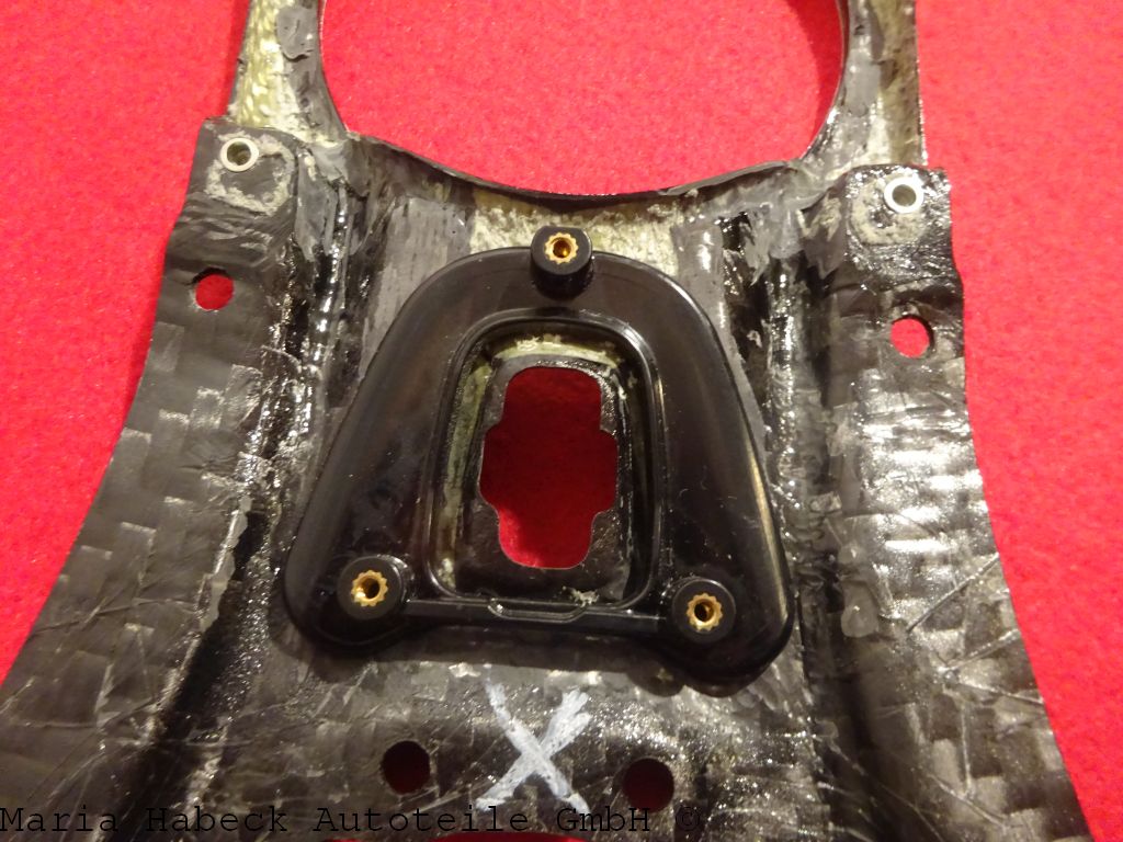 Ferrari California T Carbon Fiber Mittelkonsole 86297300 Ferrari California T Carbon Fiber Mittelkonsole 86297300