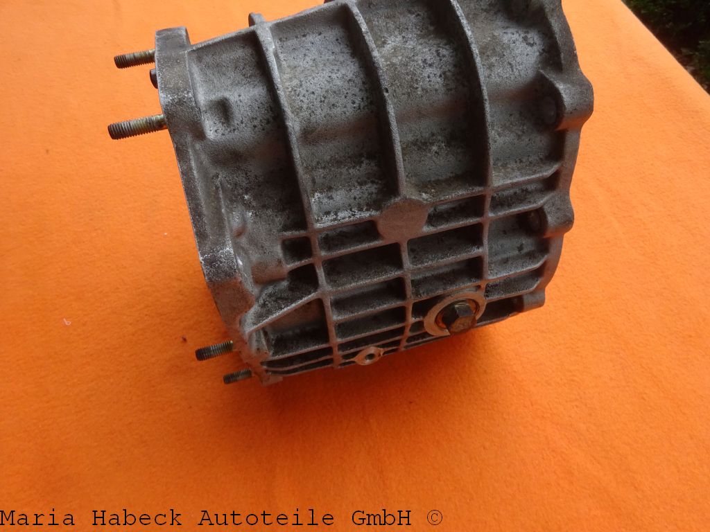 OE Rädergehäuse für Porsche 930 Turbo Getriebe Bj. 77-83 93030191100 gebraucht OE Rädergehäuse für Porsche 930 Turbo Getriebe Bj. 77-83 93030191100 gebraucht