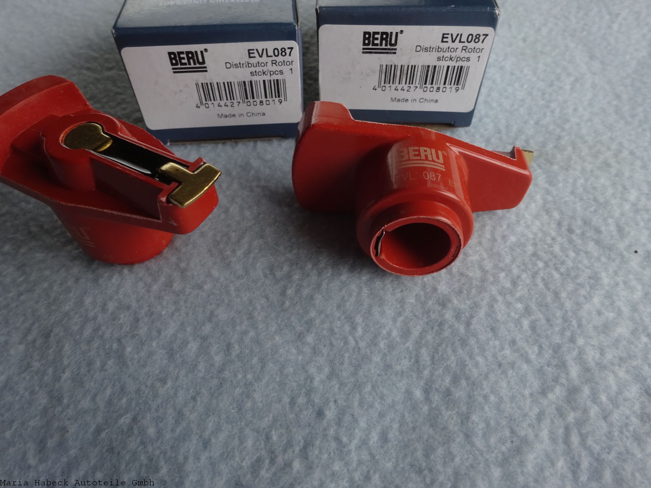 Beru distributor rotor set 2 pcs.  Porsche 964 / 993 / 911  EVL 087  93060290202
