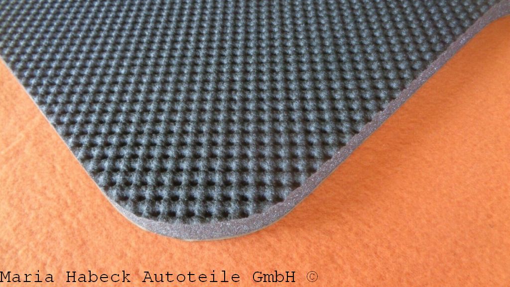 Hood Insulation Pad  924S /944 left   477 863 771