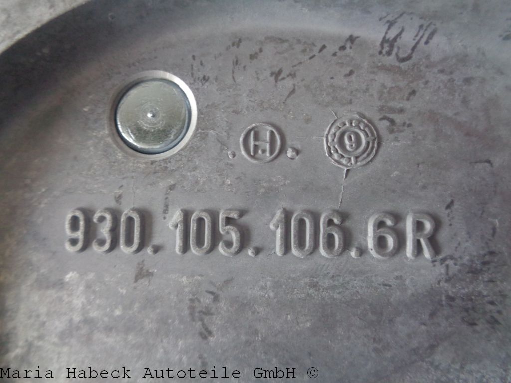 GF Deckel f. Kettenkasten rechts   930 105 064 10