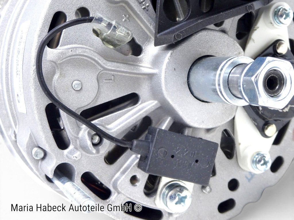 G Parts  Lichtmaschine  Porsche 964 / 993 14 V 115 Ah   96460315601