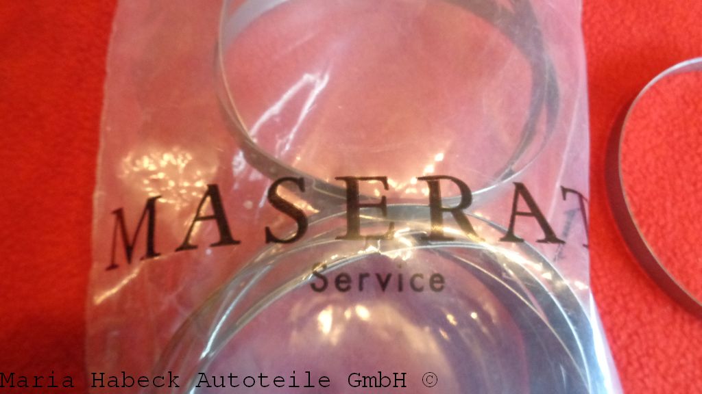 Maserati/Ferrari Clamp for Throttle Body 180046