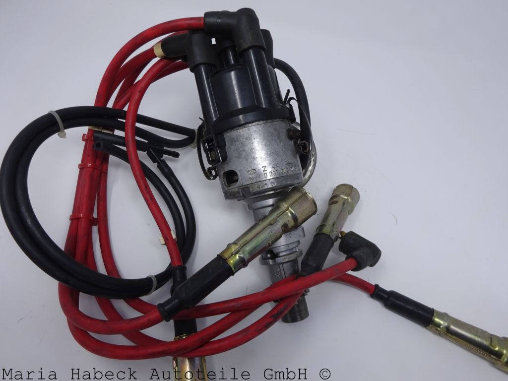 Bosch Zündverteiler  für Porsche 924 Turbo  0237003013  gebraucht