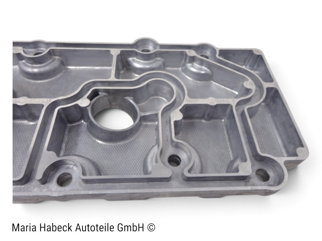 TMP Ventildeckel Alu unten incl. Clips  für Porsche 964 Bj. 89-94  96410511603