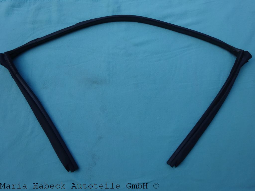 Targa seal front  69-83   91156509047