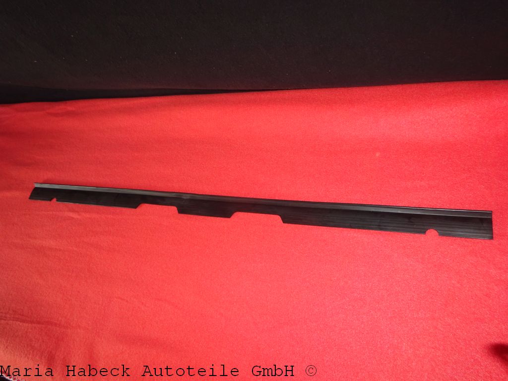 TMP exterior rear panel seal for Porsche 911 year 65-73 90151290100 TMP exterior rear panel seal for Porsche 911 year 65-73 90151290100