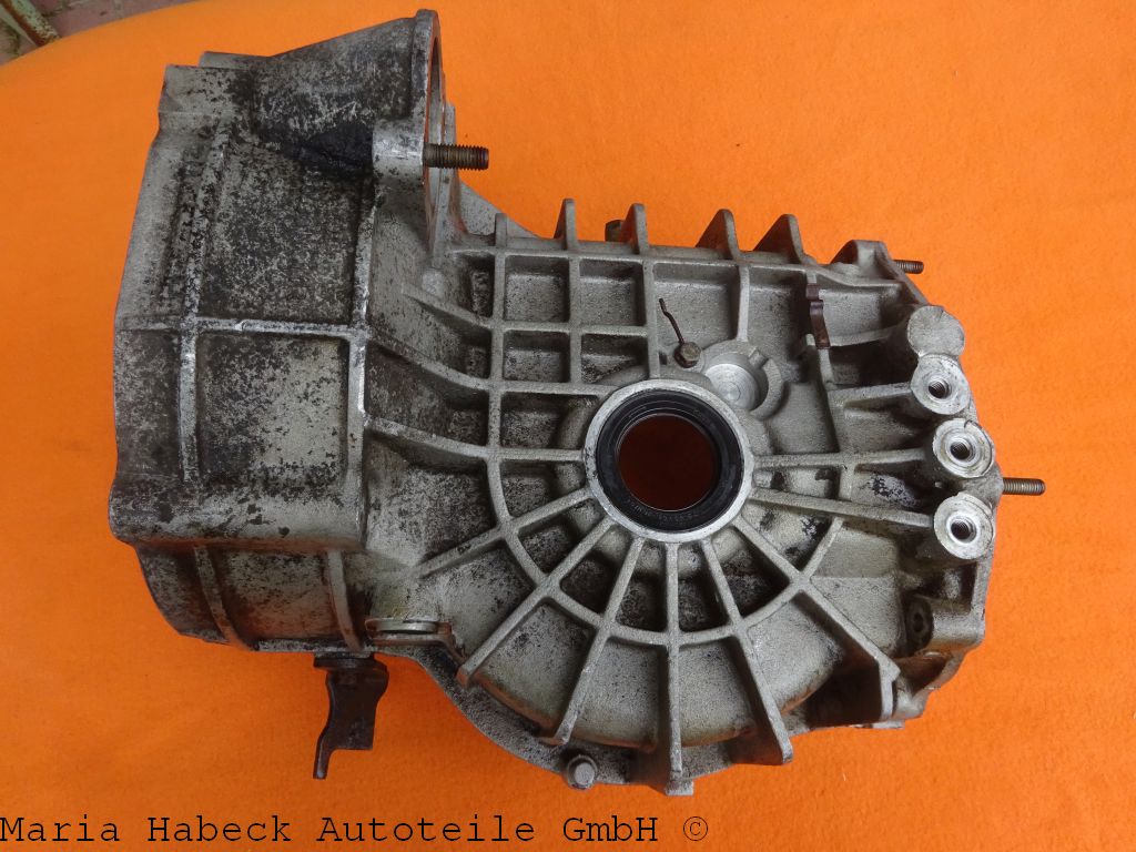 OE Getriebegehäuse für Porsche 930 Turbo Getriebe Bj. 77-83 93030190102 gebr. OE Getriebegehäuse für Porsche 930 Turbo Getriebe Bj. 77-83 93030190102 gebr.
