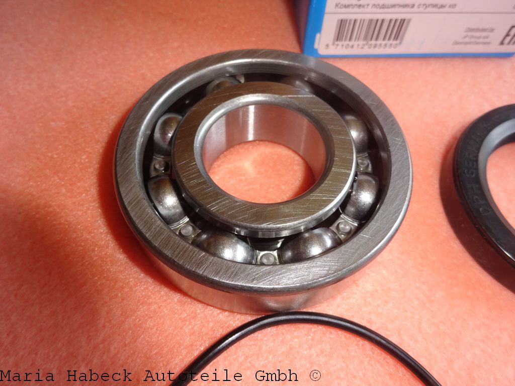 JP Wheel bearing set rear axle complete  for Porsche 356B year 60-65  8151300110