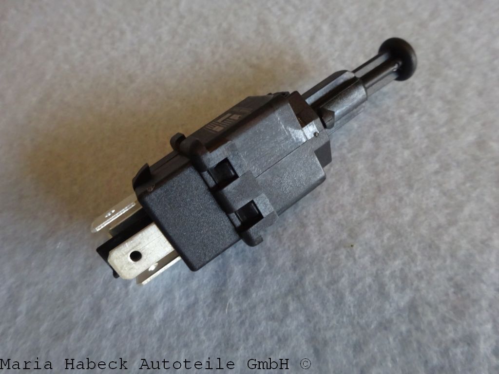 HT Brake light switch 996/986 year 1998-2005  996 613 113 02 HT Brake light switch 996/986 year 1998-2005  996 613 113 02