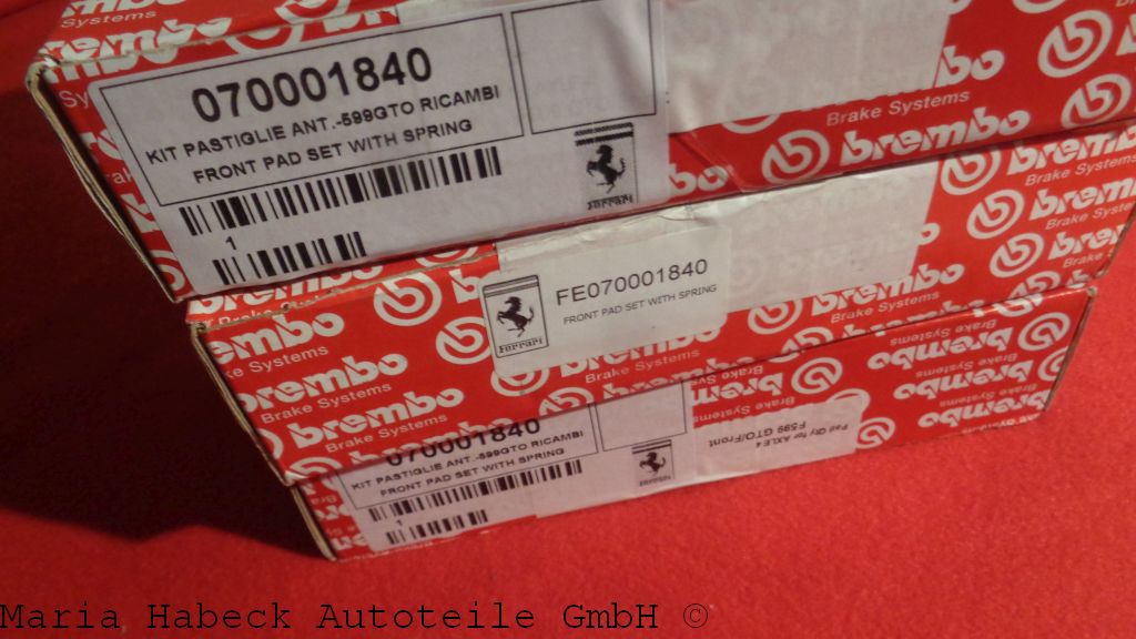 Brembo Bremsbelagsatz CCM VA komplett 70001840 passend für Ferrari 599 GTO