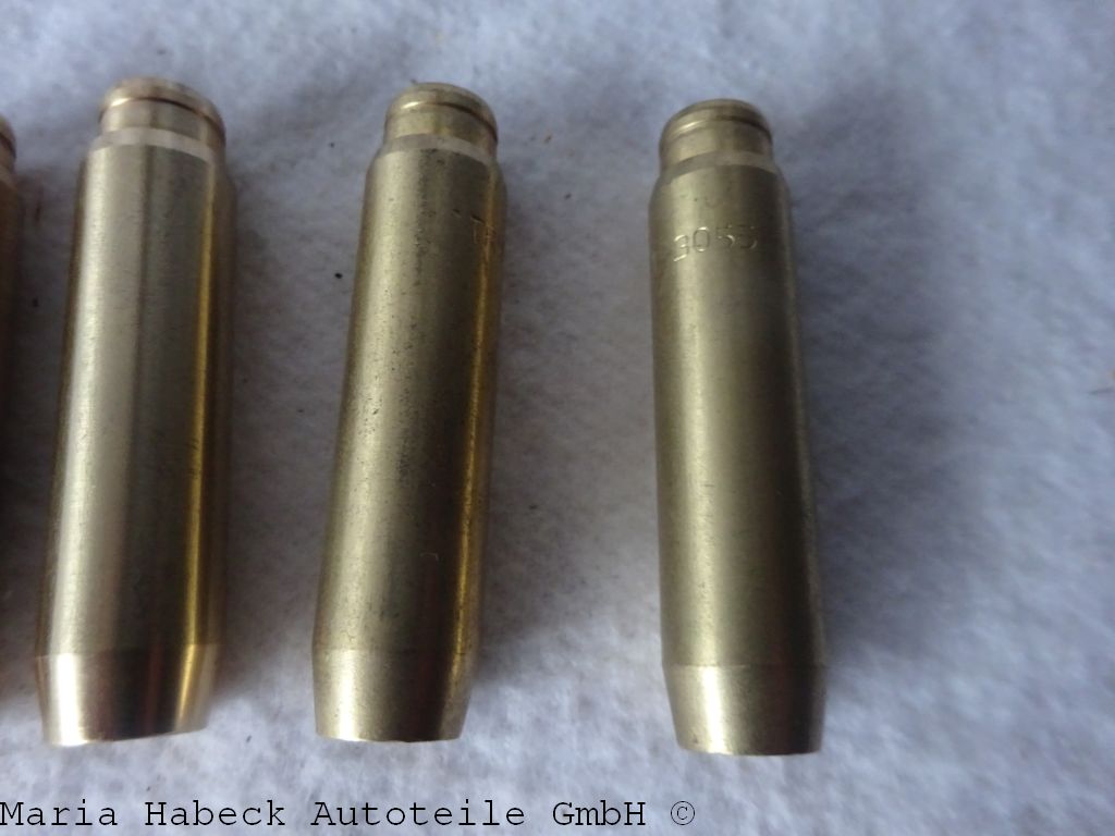 SET TRW Valve Guide 993 Outlet 94-98 81-3055 99310432171 SET TRW Valve Guide 993 Outlet 94-98 81-3055 99310432171