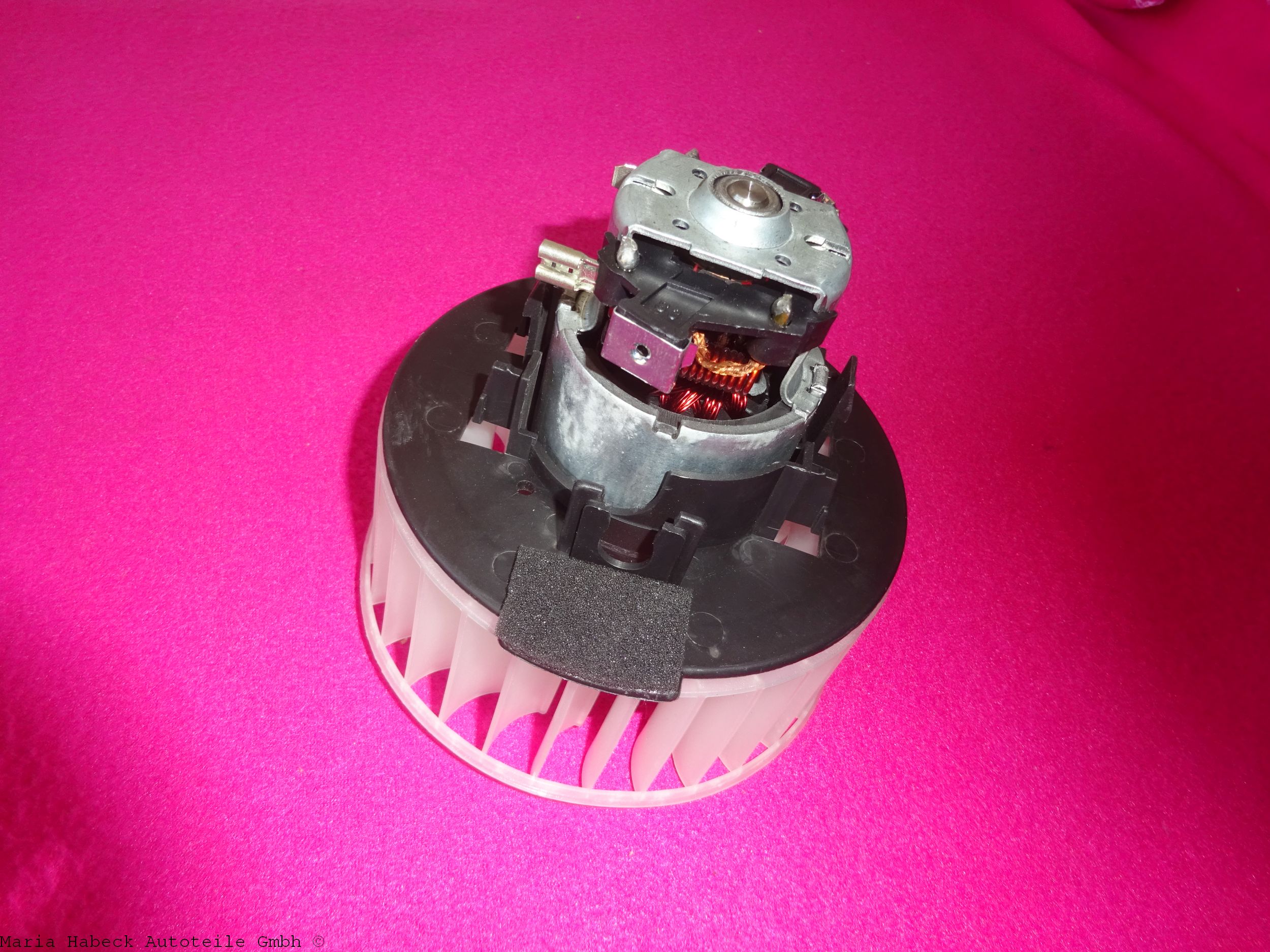 HT fan motor fresh air right with fan wheel Porsche 964 / 993 96457201601 HT fan motor fresh air right with fan wheel Porsche 964 / 993 96457201601