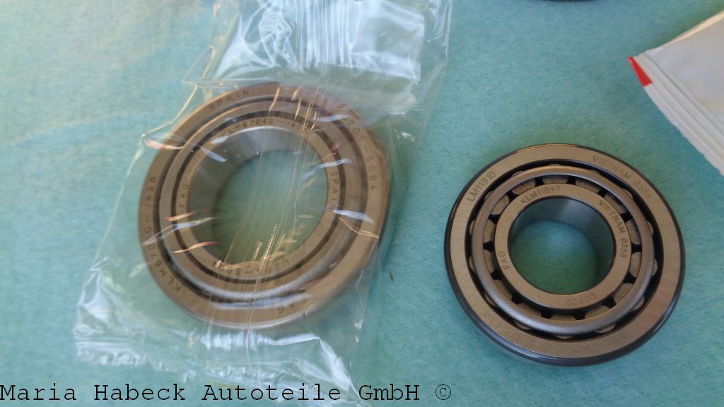 FAG Radlagersatz vorne kompl. SET  für Porsche 911 / 914 / 924 / 944  713612110