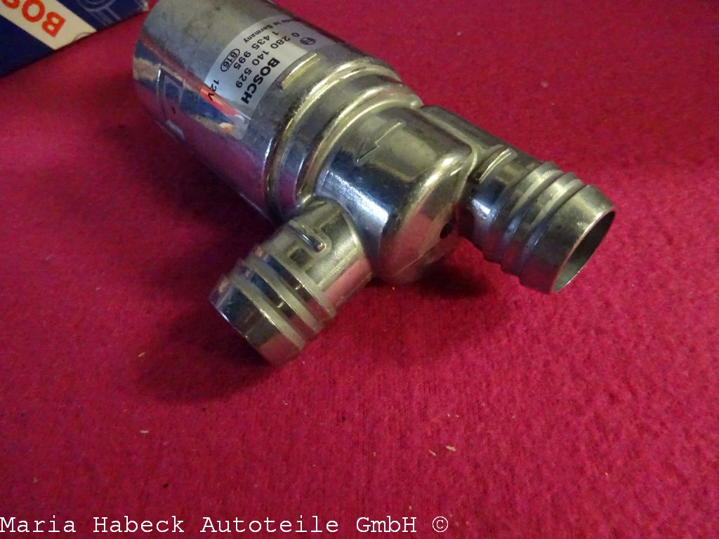 Bosch Leerlaufregelventil / Leerlaufsteller  F026T03060