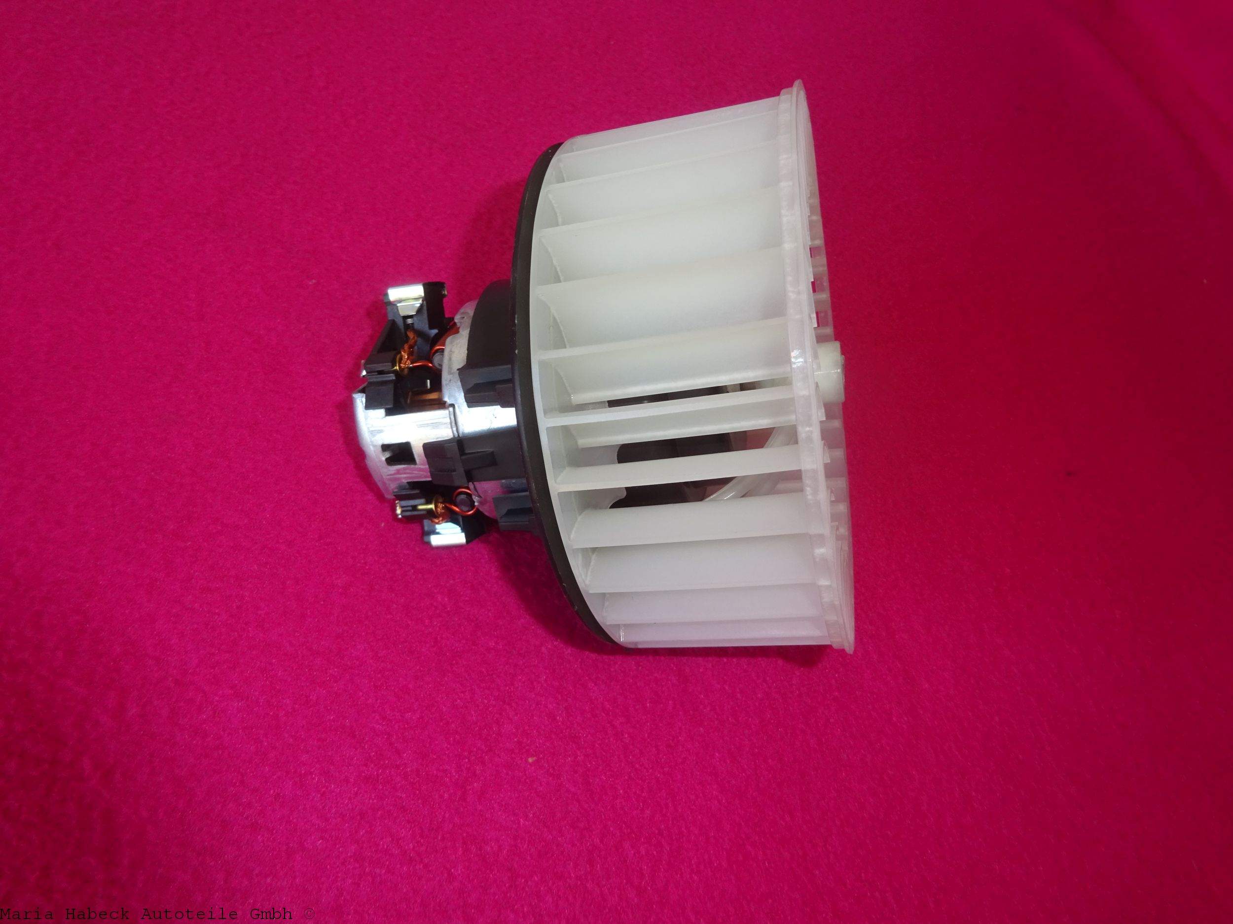 HT fan motor fresh air left with fan wheel Porsche 964 / 993 96457201501 HT fan motor fresh air left with fan wheel Porsche 964 / 993 96457201501